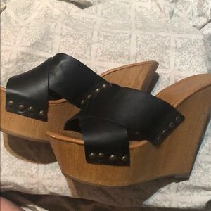 Wedge heels